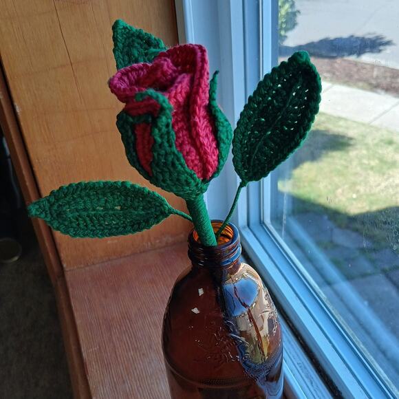 Red Crochet Rosebuds Last Forever 9" long stem rose unique faux flower cottage - Picture 1 of 15